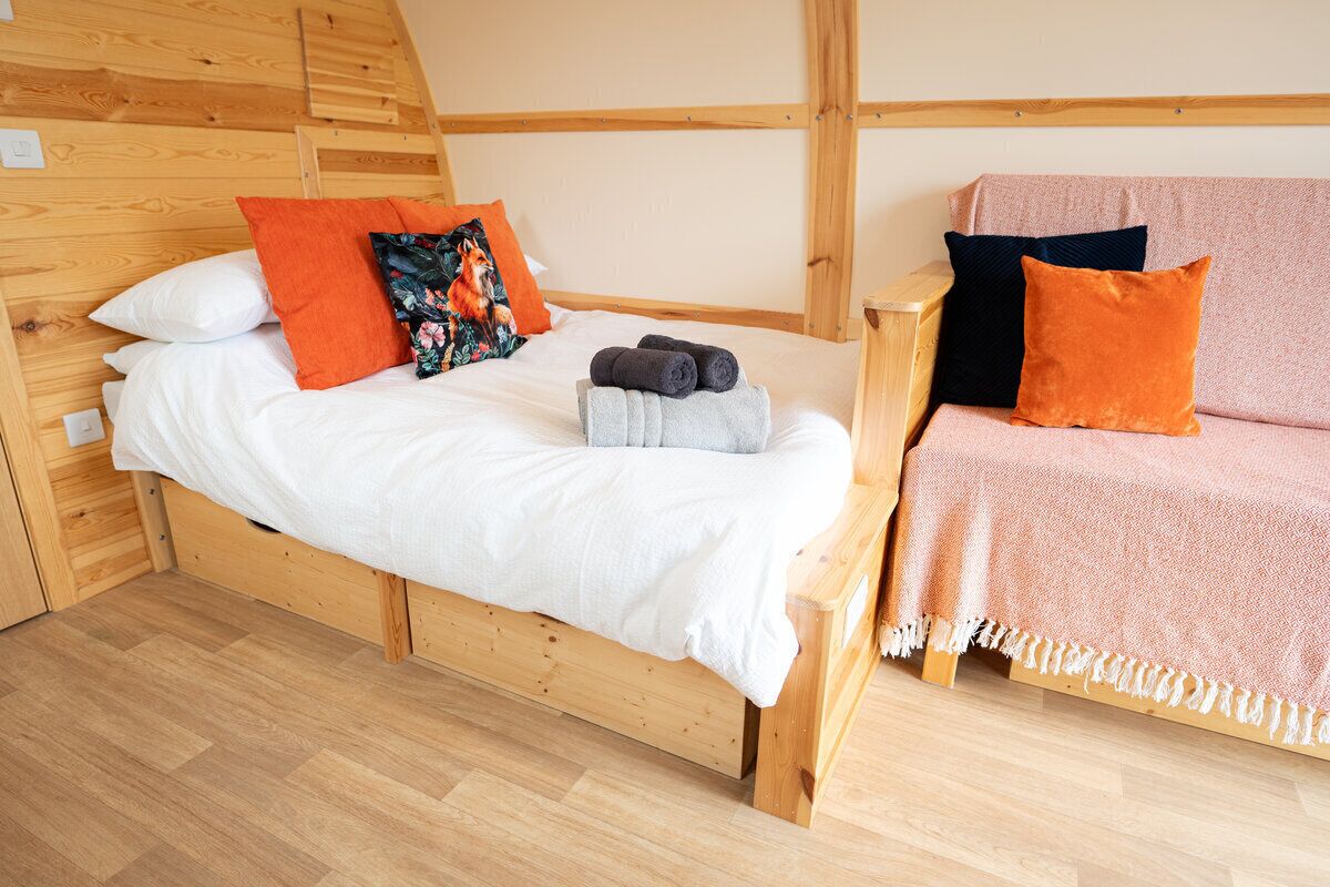 1 bedroom, WiFi (free), bed sheets