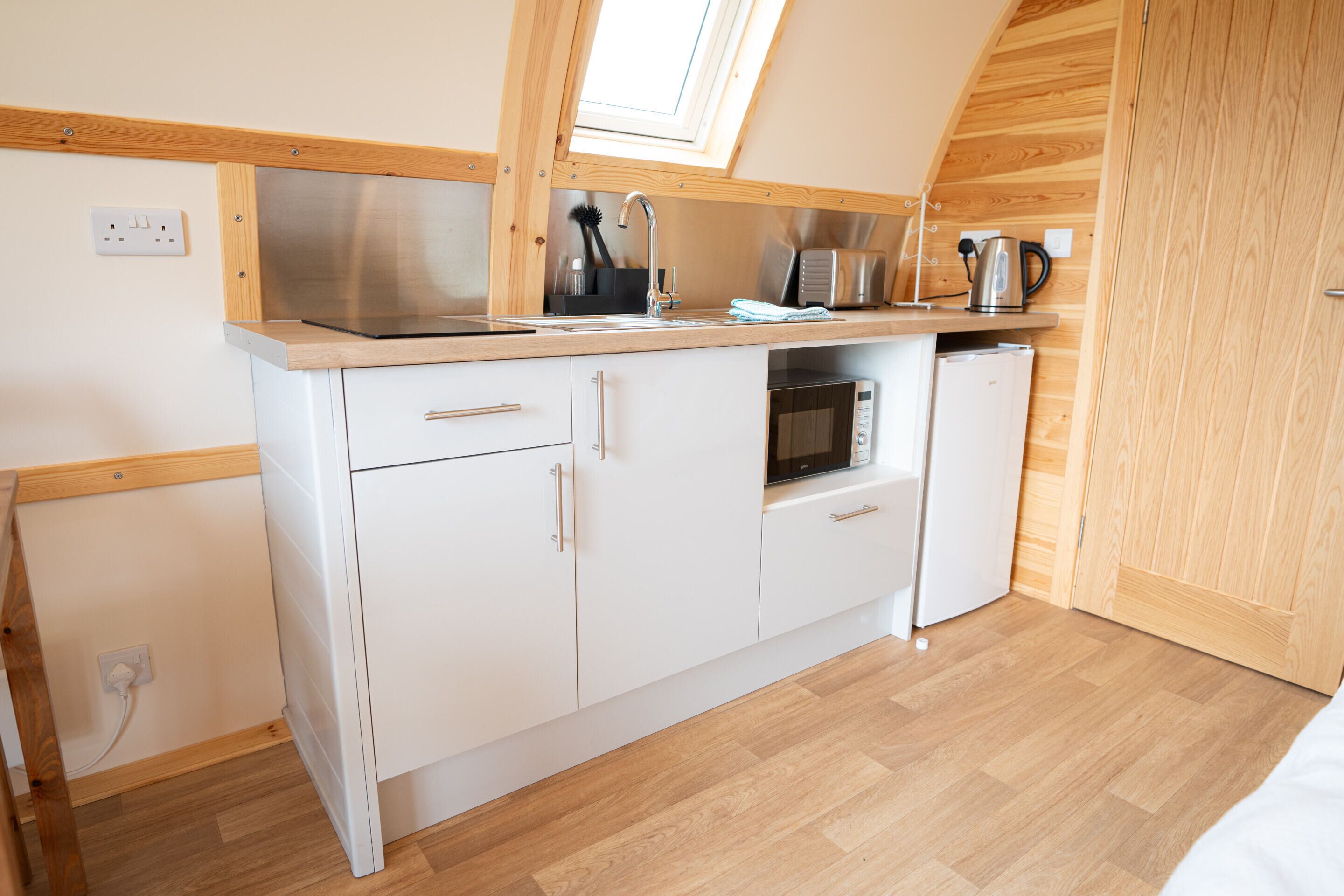 Fridge, microwave, stovetop, toaster