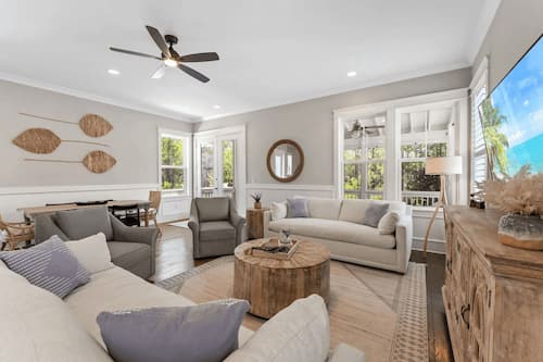 House (3 Bedrooms) | Front of property