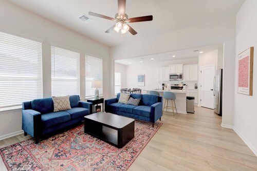 Troy Gem Stylish & Central Stay