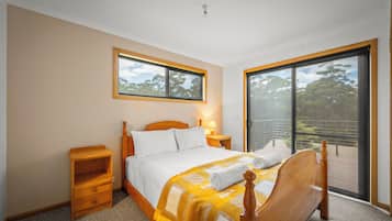 Basic House | 2 bedrooms, individually decorated, individually furnished