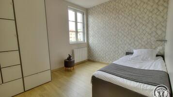 3 slaapkamers, reisbedje, gratis wifi