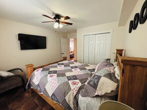 2 bedrooms, in-room safe, iron/ironing board, WiFi