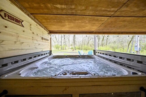 Diamond in the Ruff -4bdrm Hot Tub / Firepit / Boat Parking Broken Bow Hochatown