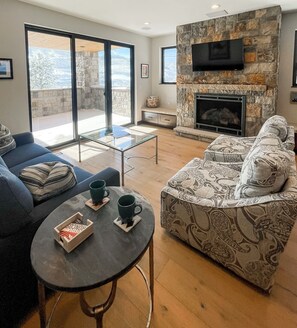 TV connectée, cheminée