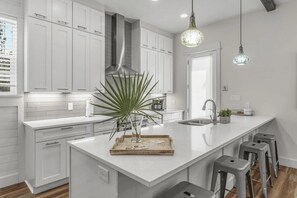 House (3 Bedrooms) | Interior - Pura Vida by Avantstay Treetop of Seacrest Beach + Pool, Bonfires (Panama City Beach)