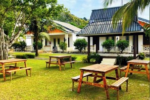 Unclassified image, 3 of 42, button - Dreamz Village (Langkawi)