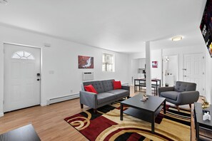 Smart TV, computer monitors