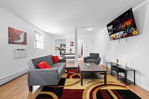 Cozy Family Getaway - NYC & NWK w/free parking
