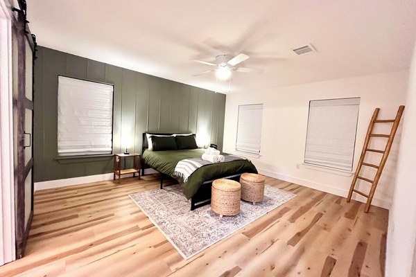 4 dormitoris, planxa i posts de planxar, wifi gratuïta i roba de llit