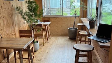 Cafe