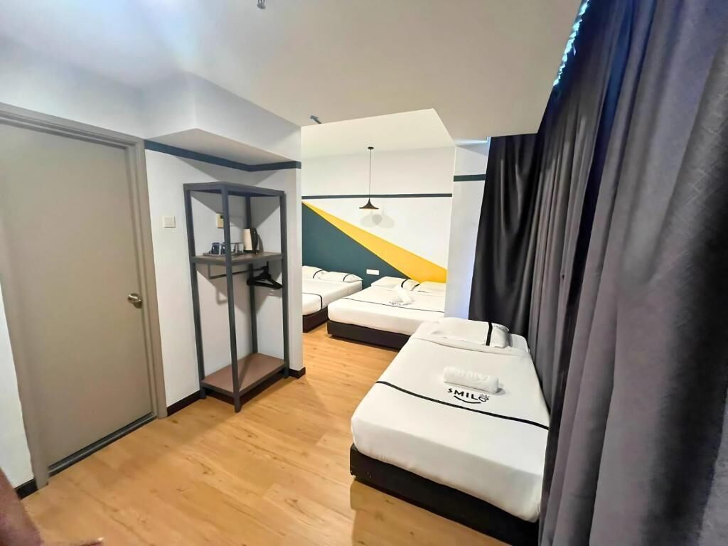 Familieværelse - flere senge | Skrivebord, strygejern/strygebræt, gratis Wi-Fi