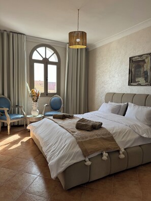 2 bedrooms, WiFi, bed sheets - Dar Lehbib: Beach, Medina, Wifi & Comfort (Essaouira)