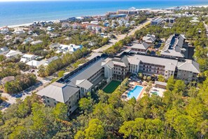 Apartment (4 Bedrooms) | Front of property