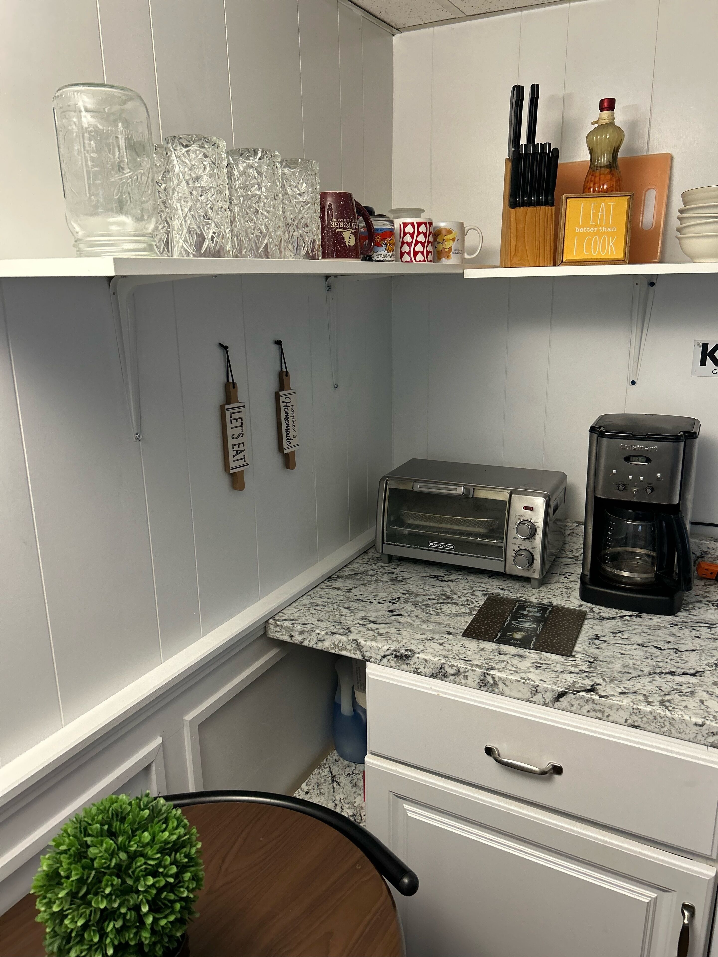 Microwave, stovetop, coffee/tea maker, cookware/dishes/utensils