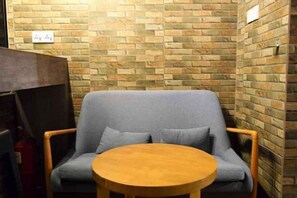Unclassified image, 4 of 38, button - DJ Citi Inn Premier (Kuala Terengganu)