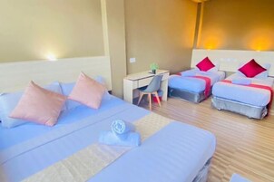 Sistema de insonorización y tabla de planchar con plancha 