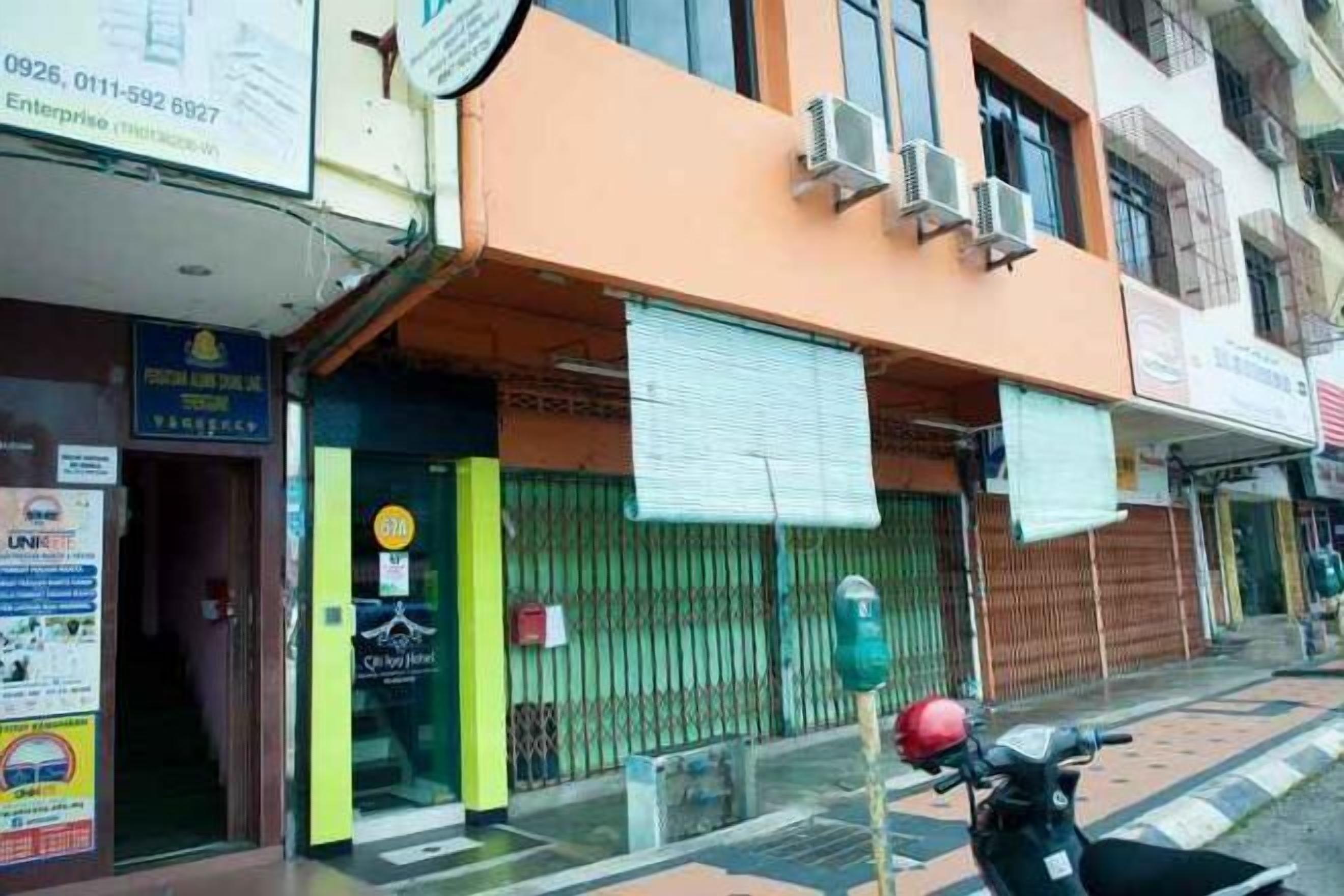 المنشأة من الخارج