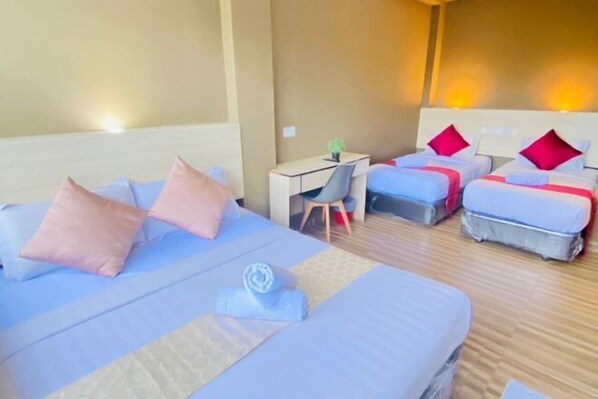 Soundproofing, iron/ironing board - DJ Citi Inn Premier (Kuala Terengganu)