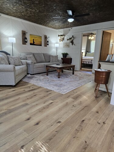 Cabin Near Branson, Lampe & Dogwood Canyon