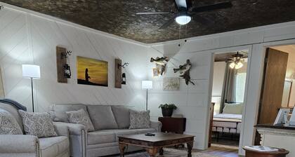 Cabin Near Branson, Lampe & Dogwood Canyon