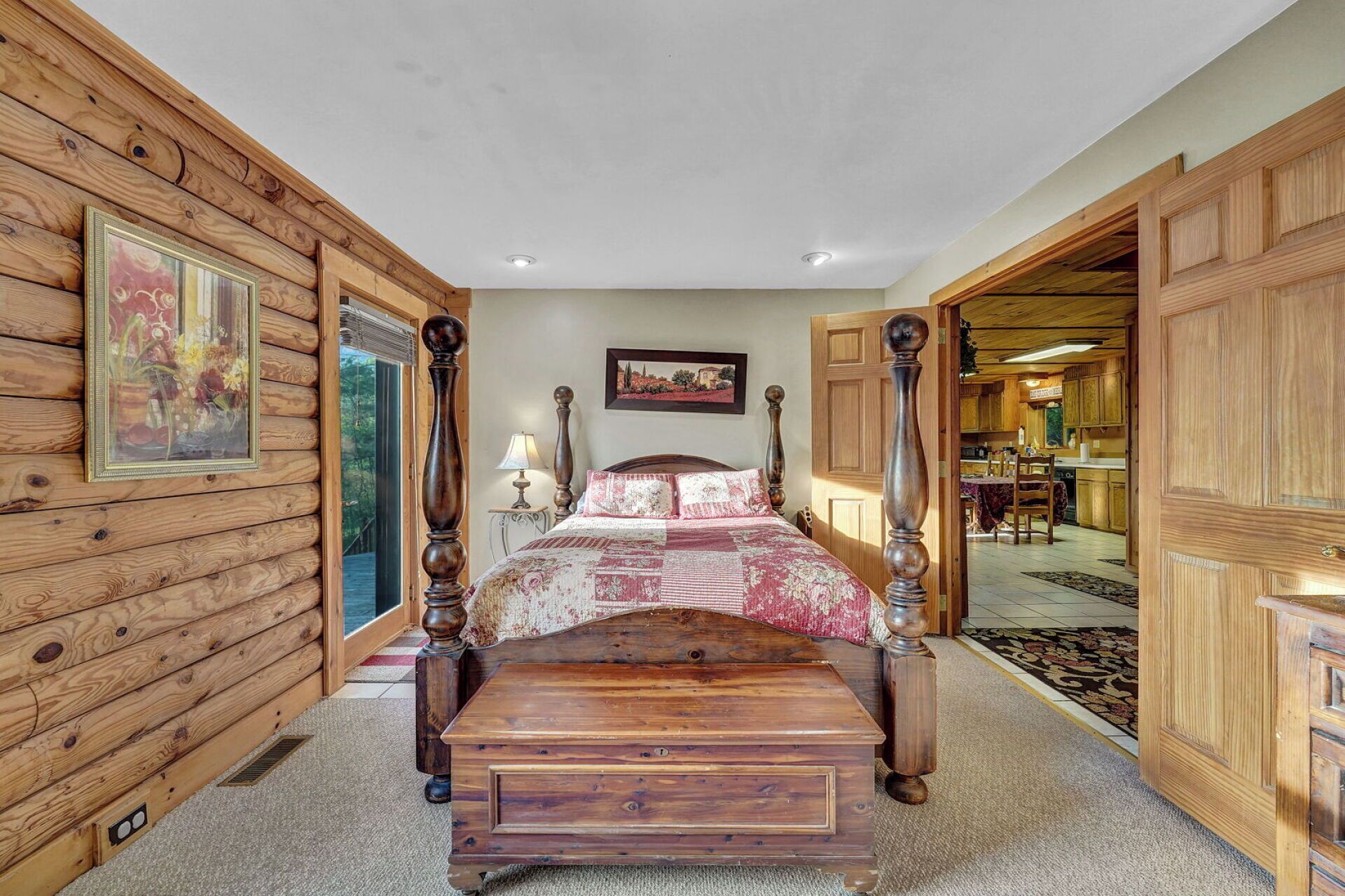 3 bedrooms, iron/ironing board, bed sheets