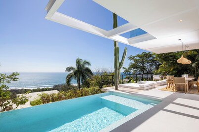 Modern luxur ocean view villa steps from the beach