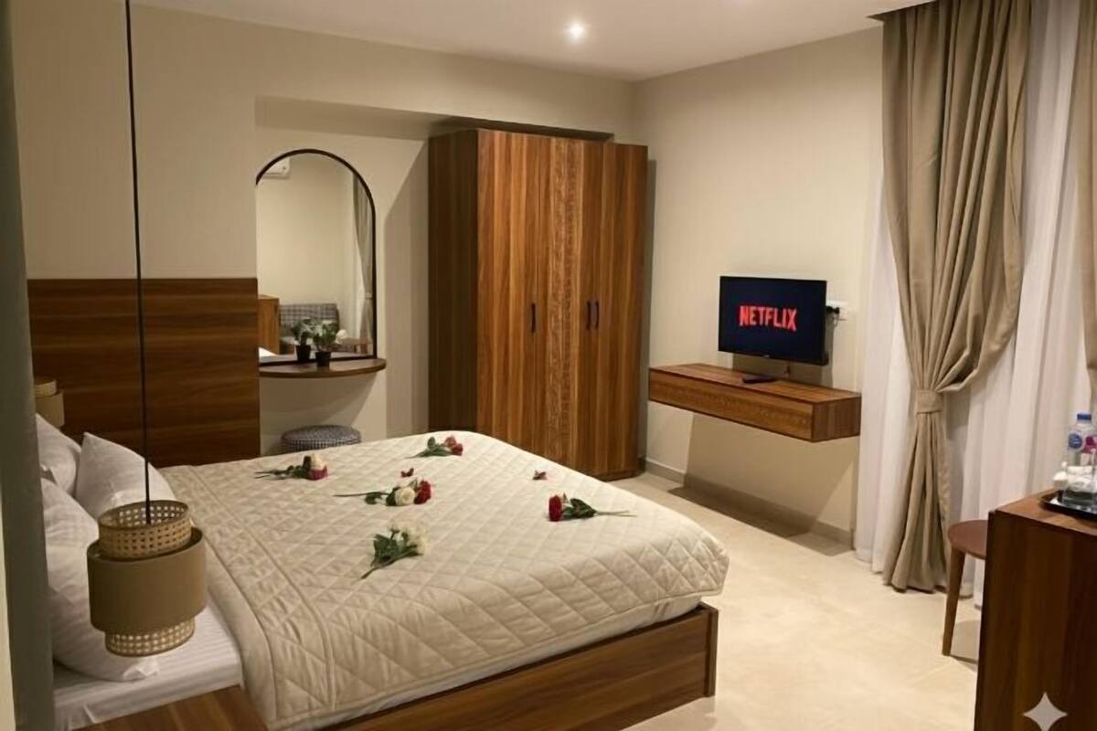 In-room safe, soundproofing, iron/ironing board (on request)