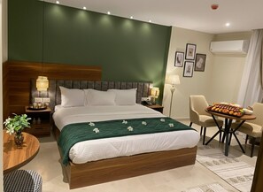 Standard Double Room, City View - The Nomad Pyramids Boutique Hotel (Giza)