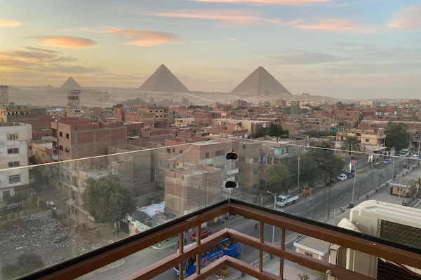 Caja de seguridad en la habitación y sistema de insonorización