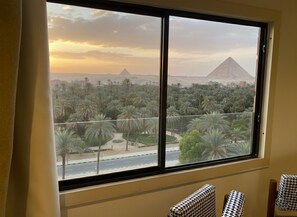 Quarto duplo luxo, banheira de imersão, vista para a montanha | Vista do quarto