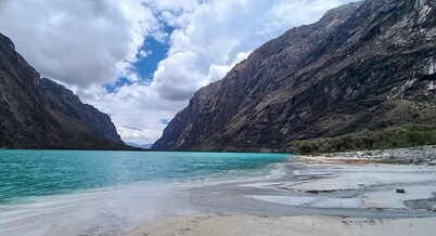 Lake 69 Trek and camping in 1-tent campground in the LLangauco Lakes