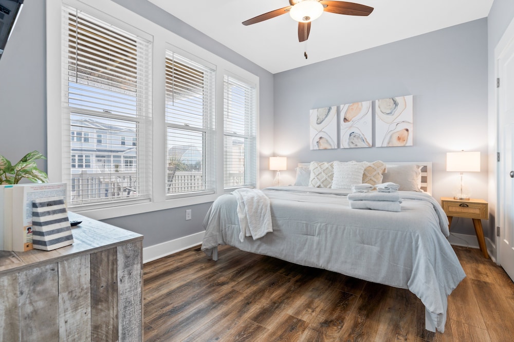 A Sunny Daze Ocean Views, Elevator, Heated Pool 5bd 5ba! - Ocean