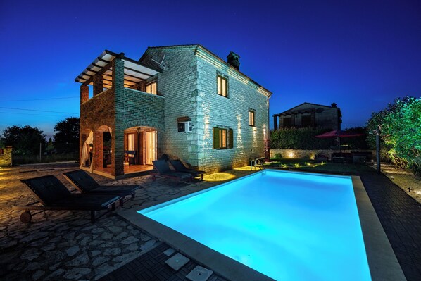 Pool - Villa Lena Istria (Istria - Čabrunići) (Čabrunići)