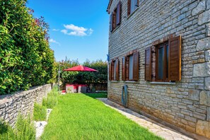 Property grounds - Villa Lena Istria (Istria - Čabrunići) (Čabrunići)