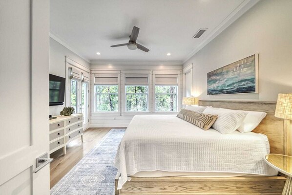 House (5 Bedrooms) | Interior - Amour La Mer by Avantstay Rooftop Patio, Pool Access, Walk to Beach (Panama City Beach)