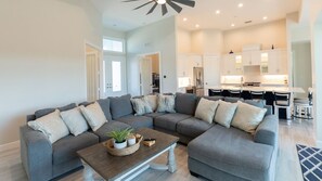 Televisión y reproductor de DVD 