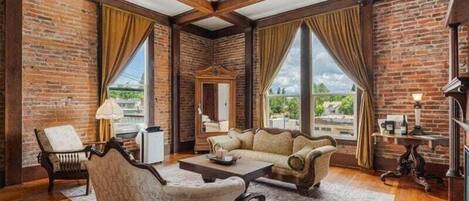 Televisión, chimenea