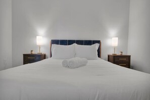 1 chambre, bureau, fer et planche à repasser, Wi-Fi gratuit