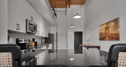 Stylish & Serene | Pool | Gym | Mins from DT GVL!