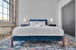 1 chambre, bureau, fer et planche à repasser, Wi-Fi gratuit