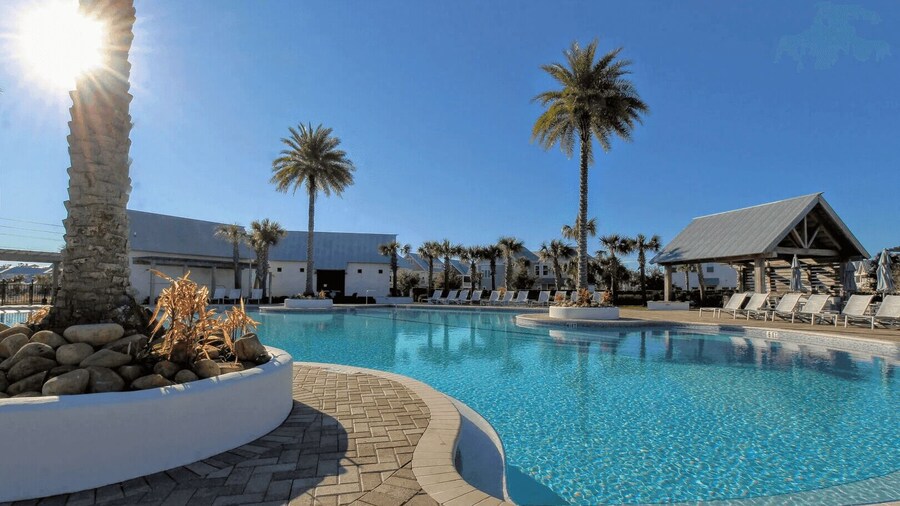 The Sea And Me by Avantstay Heated Pool + Fitness Bonfires