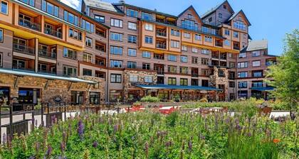 Ski In Out Condo 2207 I Hot Tub I Gym I Ski Views I Discounted Attractions