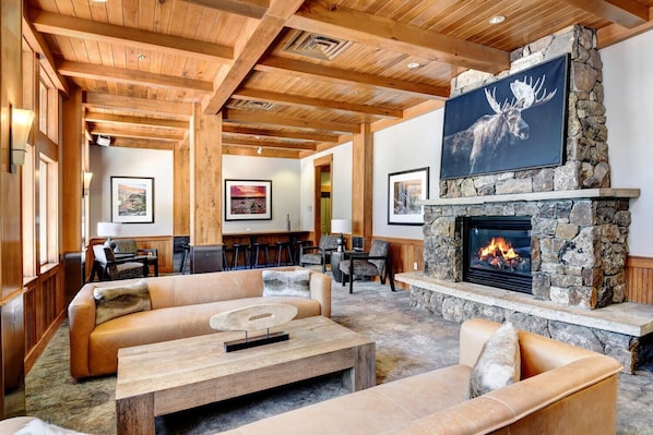 Smart TV, fireplace, video games, DVD player