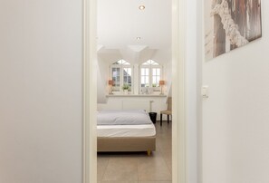 3 chambres, fer et planche à repasser, Wi-Fi, draps fournis