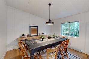 Dining - Charming modern farmhouse with water views, fire pit (Shelton)