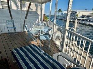 Outdoor dining - Fin's Hideaway - Venture Out #259 (Cudjoe Key)