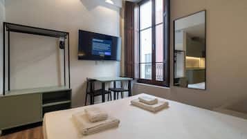 Iron/ironing board, travel cot, free WiFi, bed sheets