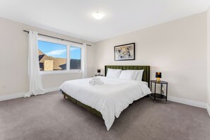 5 soverom, strykejern/-brett, wi-fi og sengetøy