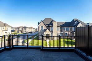 Property grounds - The Grand 5 Bedroom Oakville Escape (Oakville)